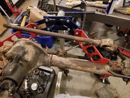 Dana 44 long side axle removed