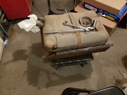 CJ7 15 gallon gas tank